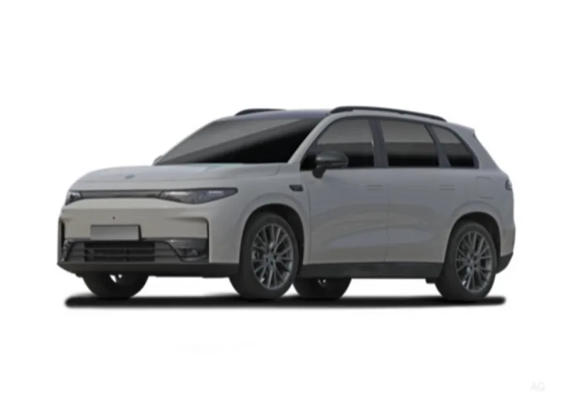 Leapmotor C10 HYBRID 1.5 28.4KWH Design a noleggio a lungo termine a Rozzano