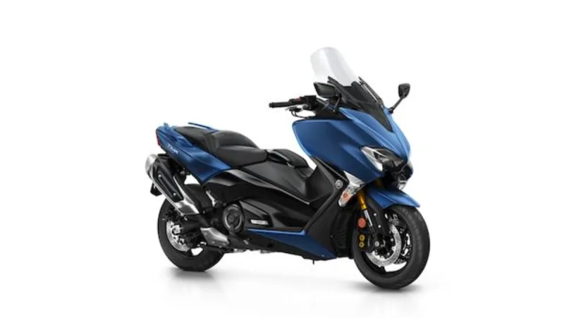 Yamaha Tmax DX a noleggio a lungo termine a Rozzano